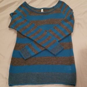 2/$10 🤑 Aeropostale Striped Sweater
